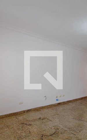 Casa à venda com 160m², 4 quartos e 2 vagas Casa à venda com 160m², 4 quartos e 2 vagasSala