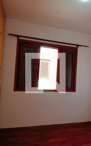 Casa à venda com 160m², 4 quartos e 2 vagas Casa à venda com 160m², 4 quartos e 2 vagasQuarto 3