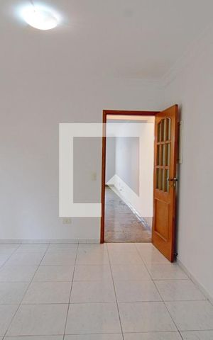 Casa à venda com 160m², 4 quartos e 2 vagas Casa à venda com 160m², 4 quartos e 2 vagasSala de Jantar