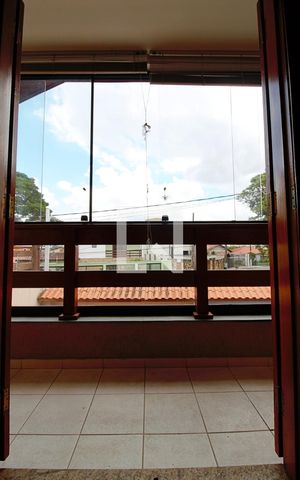 Casa à venda com 160m², 4 quartos e 2 vagas Casa à venda com 160m², 4 quartos e 2 vagasVaranda da Suíte 1