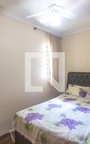 Casa à venda com 150m², 5 quartos e 2 vagas Casa à venda com 150m², 5 quartos e 2 vagasQuarto 1 - casa 2
