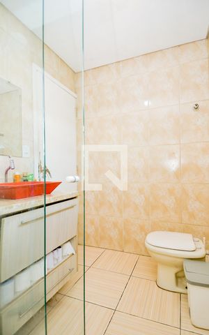 Casa à venda com 177m², 3 quartos e 3 vagasBanheiro da Suíte 2