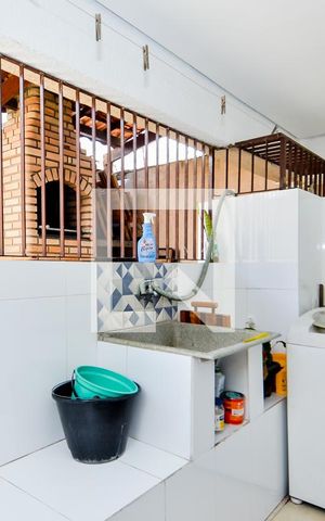 Casa à venda com 177m², 3 quartos e 3 vagasÁrea de Serviço