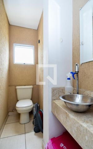 Casa à venda com 177m², 3 quartos e 3 vagasLavabo 