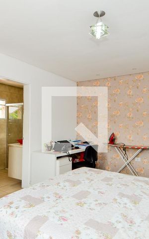 Casa à venda com 177m², 3 quartos e 3 vagasSuíte 2