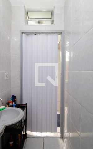 Casa à venda com 210m², 2 quartos e 3 vagasBanheiro 1