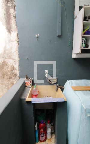 Casa à venda com 210m², 2 quartos e 3 vagasÁrea de Serviço 2