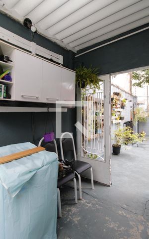 Casa à venda com 210m², 2 quartos e 3 vagasÁrea de Serviço 2