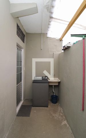 Casa à venda com 210m², 2 quartos e 3 vagasÁrea de Serviço 1