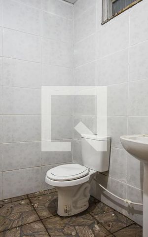 Casa à venda com 600m², 3 quartos e 10 vagas Casa à venda com 600m², 3 quartos e 10 vagasBanheiro 1 do bar
