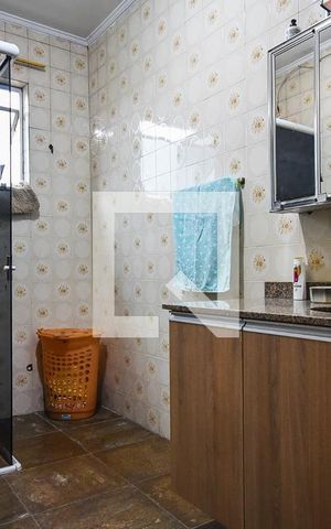 Casa à venda com 600m², 3 quartos e 10 vagas Casa à venda com 600m², 3 quartos e 10 vagasBanheiro suíte 2
