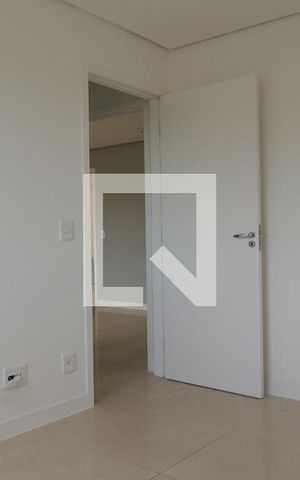 Apartamento para alugar com 70m², 2 quartos e 1 vagaQuarto Suíte 1