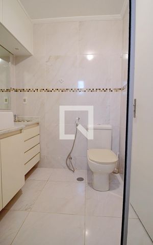 Apartamento para alugar com 70m², 2 quartos e 2 vagasBanheiro