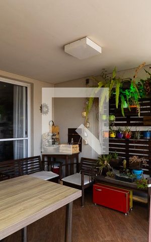 Apartamento à venda com 100m², 2 quartos e 2 vagasVaranda