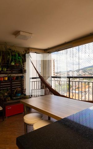 Apartamento à venda com 100m², 2 quartos e 2 vagasVaranda
