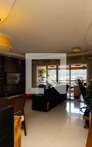 Apartamento à venda com 100m², 2 quartos e 2 vagasSala