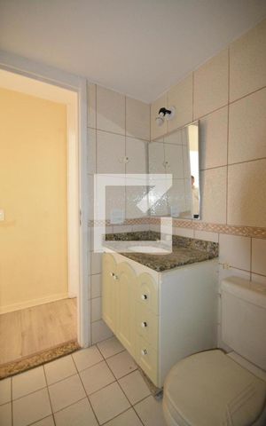 Apartamento à venda com 65m², 2 quartos e 1 vagaBanheiro Social