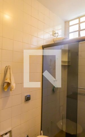 Casa à venda com 232m², 3 quartos e 2 vagasBanheiro da Suíte 1
