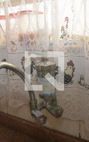 Casa à venda com 70m², 2 quartos e 6 vagasCozinha da Casa 1 - Torneira