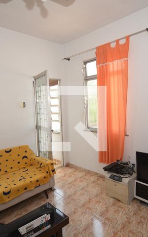 Casa à venda com 70m², 2 quartos e 6 vagasSuíte 2 da Casa 2