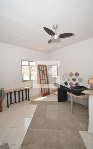 Casa à venda com 70m², 2 quartos e 6 vagasSala/Cozinha da Casa 2