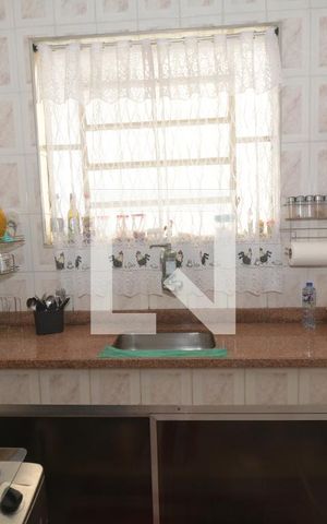 Casa à venda com 70m², 2 quartos e 6 vagasCozinha da Casa 1