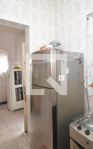 Casa à venda com 70m², 2 quartos e 6 vagasCozinha da Casa 1