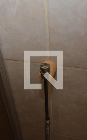 Casa à venda com 70m², 2 quartos e 6 vagasBanheiro da Suíte 2