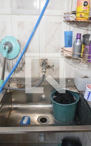 Casa à venda com 70m², 2 quartos e 6 vagasÁrea de Serviço da casa 1