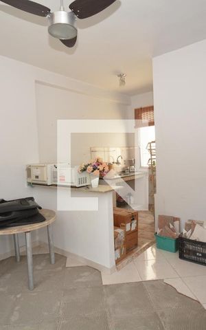 Casa à venda com 70m², 2 quartos e 6 vagasSala/Cozinha da Casa 2
