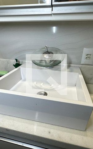 Casa à venda com 180m², 3 quartos e 3 vagasPia do Banheiro Social