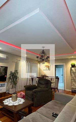 Casa à venda com 180m², 3 quartos e 3 vagasSala de Estar 