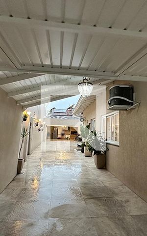 Casa à venda com 180m², 3 quartos e 3 vagasÁrea Externa