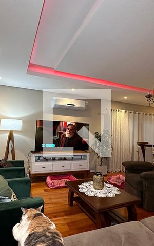Casa à venda com 180m², 3 quartos e 3 vagasSala de Estar 