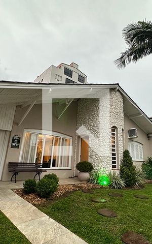 Casa à venda com 180m², 3 quartos e 3 vagasÁrea Externa