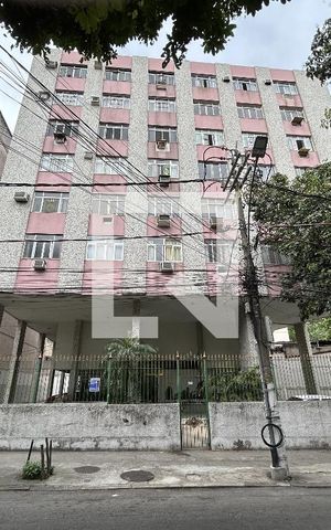 Apartamento para alugar com 80m², 2 quartos e 1 vagaFachada