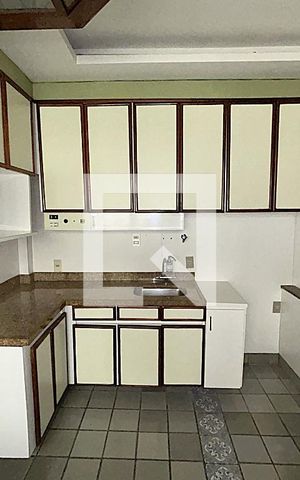 Apartamento para alugar com 80m², 2 quartos e 1 vagaCozinha