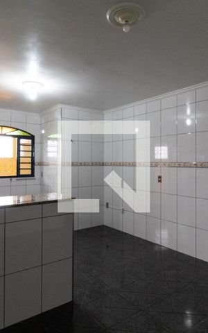 Casa à venda com 400m², 4 quartos e sem vaga Casa à venda com 400m², 4 quartos e sem vagaCozinha