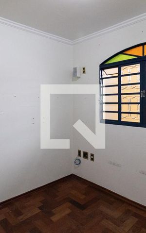 Casa à venda com 400m², 4 quartos e sem vaga Casa à venda com 400m², 4 quartos e sem vagaQuarto 2