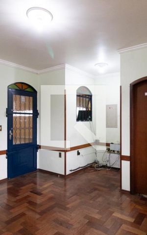 Casa à venda com 400m², 4 quartos e sem vaga Casa à venda com 400m², 4 quartos e sem vagaSuíte 1