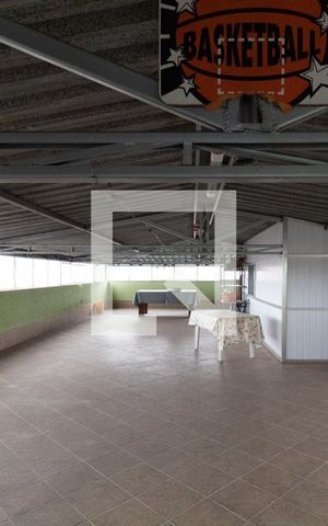 Casa à venda com 400m², 4 quartos e sem vaga Casa à venda com 400m², 4 quartos e sem vagaTerraço