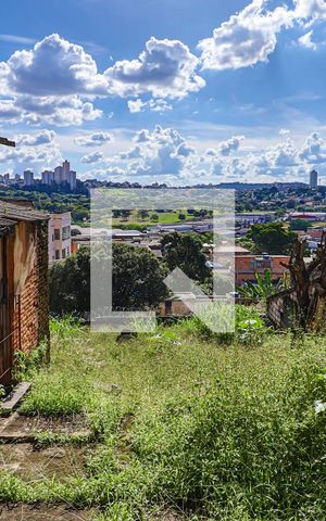 Casa à venda com 167m², 3 quartos e 2 vagasQuintal