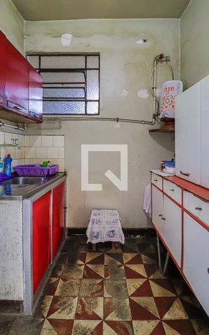 Casa à venda com 167m², 3 quartos e 2 vagasCozinha
