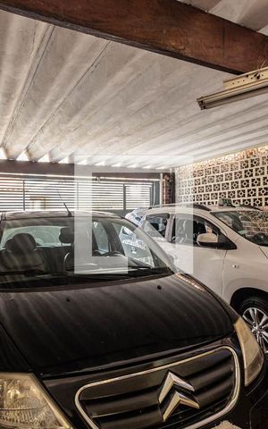 Casa à venda com 144m², 3 quartos e 3 vagas Casa à venda com 144m², 3 quartos e 3 vagasGaragem