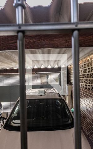 Casa à venda com 144m², 3 quartos e 3 vagas Casa à venda com 144m², 3 quartos e 3 vagasVista Sala