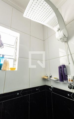 Casa à venda com 144m², 3 quartos e 3 vagas Casa à venda com 144m², 3 quartos e 3 vagasBanheiro Social