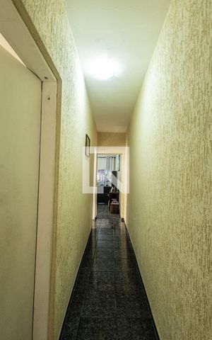 Casa à venda com 144m², 3 quartos e 3 vagas Casa à venda com 144m², 3 quartos e 3 vagasCorredor
