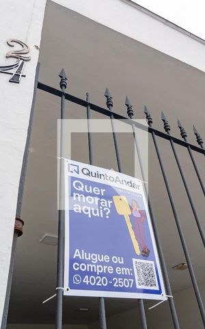Casa para alugar com 370m², 3 quartos e 3 vagas Casa para alugar com 370m², 3 quartos e 3 vagasFachada