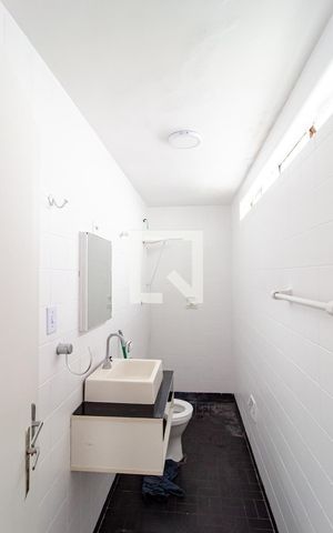 Casa para alugar com 370m², 3 quartos e 3 vagas Casa para alugar com 370m², 3 quartos e 3 vagasBanheiro Social