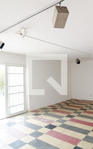Casa para alugar com 370m², 3 quartos e 3 vagas Casa para alugar com 370m², 3 quartos e 3 vagasSalão de Festas